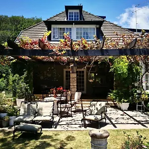 Konukevi Forest Hall Port Elizabeth