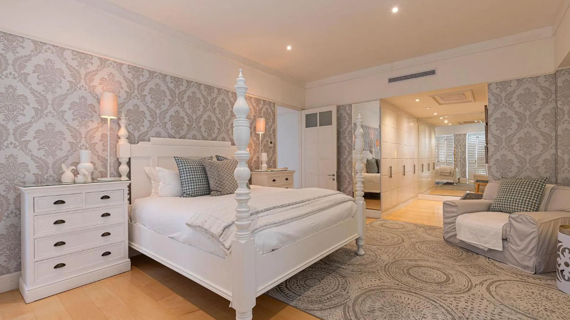 Konukevi Clifton Yolo Spaces - Clifton Mansion Villa Cape Town