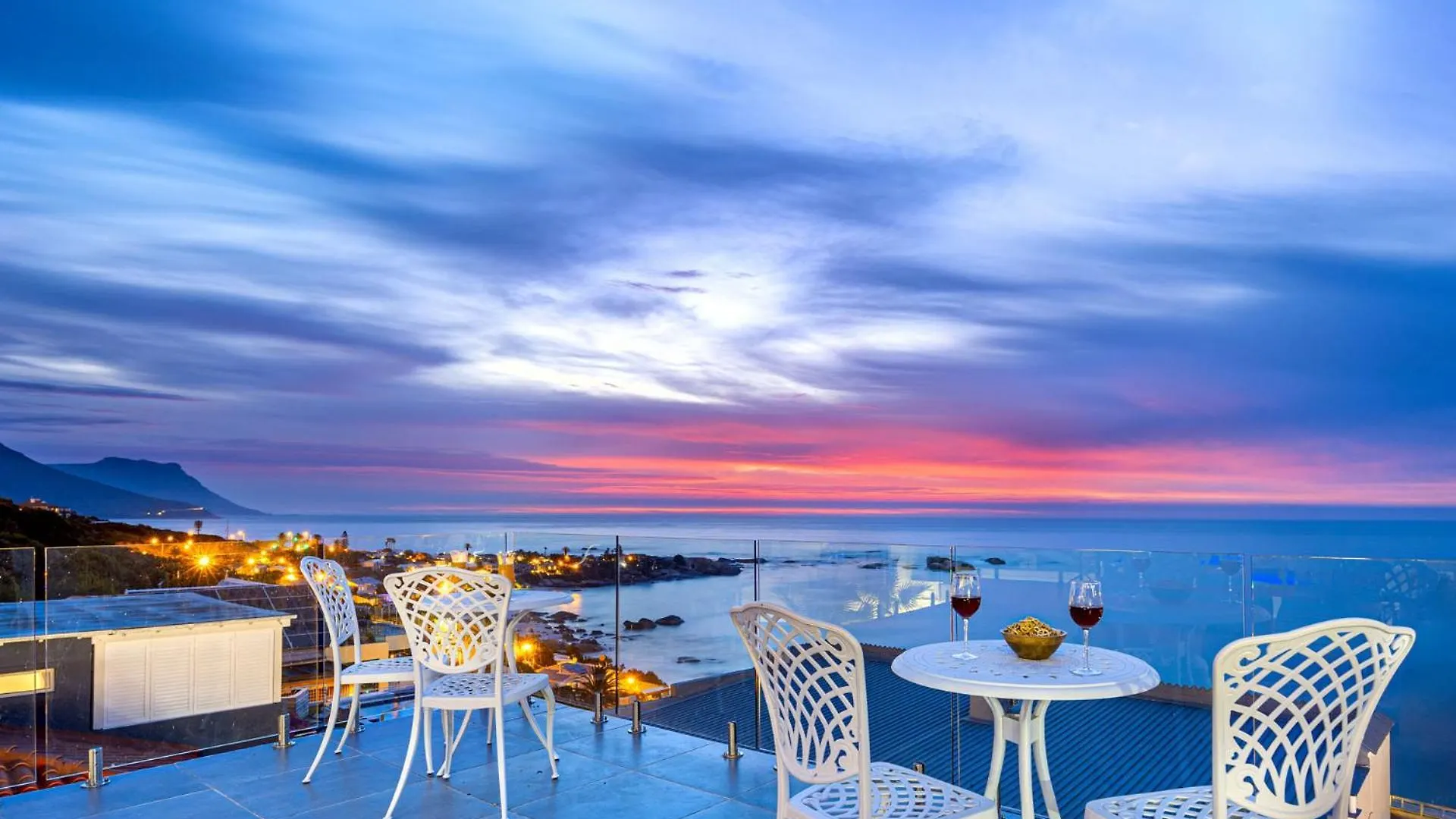 Guest house Clifton Yolo Spaces - Clifton Mansion Villa Cape Town